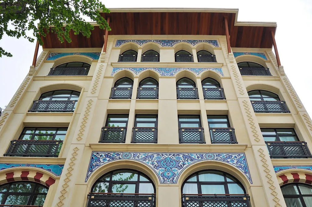 Neorion Hotel - Special Class location