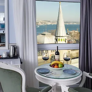 4* Hotel Glamour