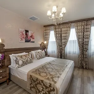 3* Hotel Perapolis